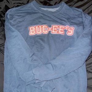 Buc-ees sweatshirt wore once and never wore again